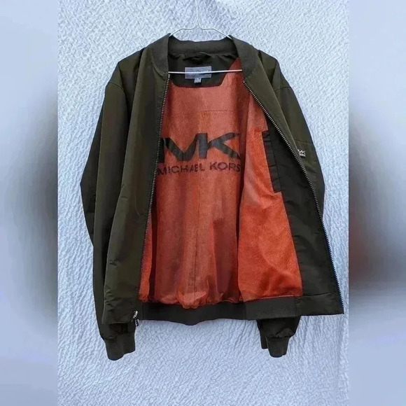 Michael Kors Men's Military Green Bomber Jacket w/ Orange Logo Lining Size XL - Picture 5 of 5